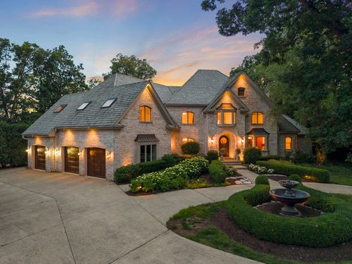 1S370 Winfield Rd, Wheaton, IL, 60189-3372 | Card Image