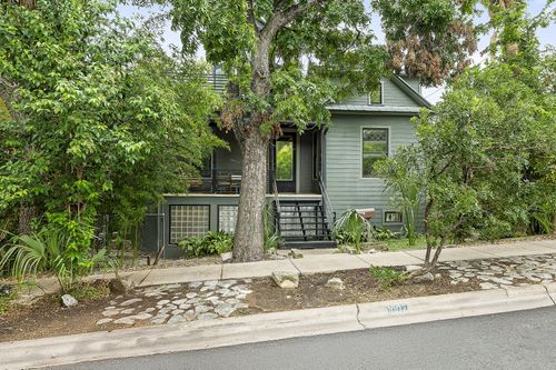 1007 E 8th St, Austin, TX, 78702-3248 | Card Image