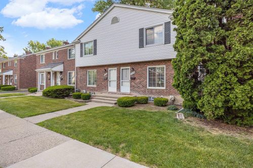 23056 Gary Ln, Saint Clair Shores, MI, 48080-2174 | Card Image