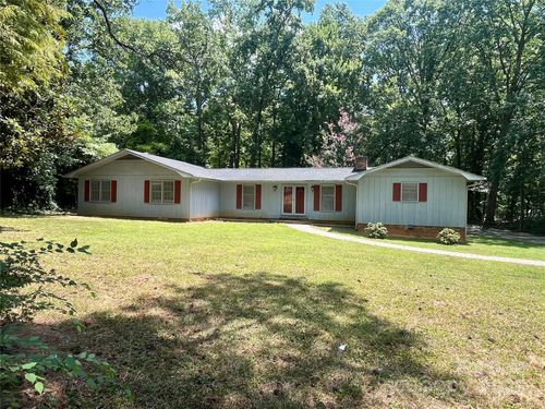 278 Forest Park Dr, Denton, NC, 27239-8027 | Card Image