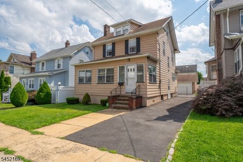 710 Bailey Ave, Elizabeth, NJ, 07208-1513 | Card Image