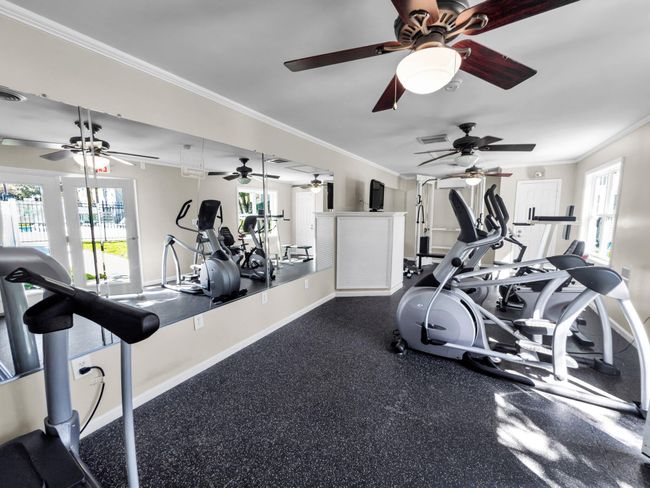 Neighborhood Gym | Image 23