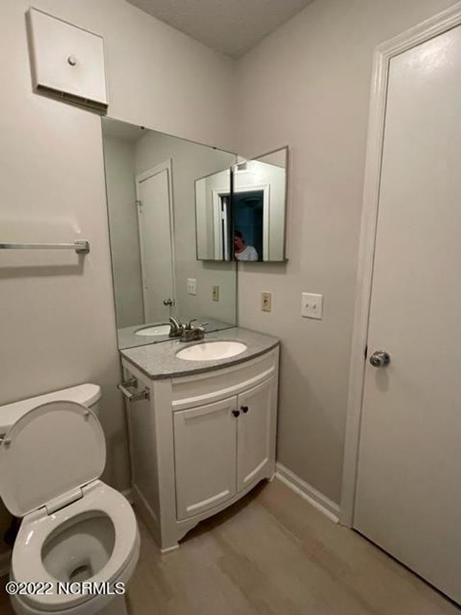 APT-4B - 1601 Carolina Beach Ave N, Condo with 1 bedrooms, 2 bathrooms and null parking in Carolina Beach NC | Image 6