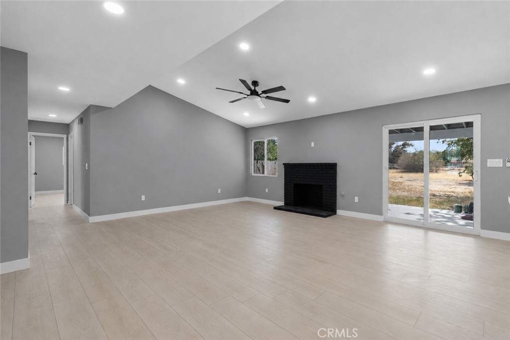 Residential in Lake Los Angeles 5