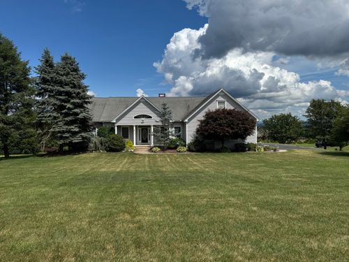 556 Hill St, Bristol, CT, 06010-2208 | Card Image