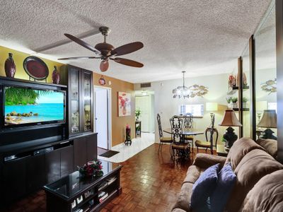 435 - 2649 Nw 48th Ter, Condo with 1 bedrooms, 1 bathrooms and null parking in Lauderdale Lakes FL | Image 3