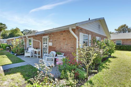 c-37 Fairway Ct, DELAND, FL, 32724-7051 | Card Image