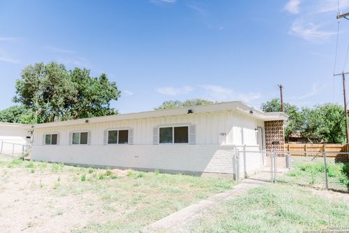 1385 Oblate Dr, San Antonio, TX, 78216-6840 | Card Image