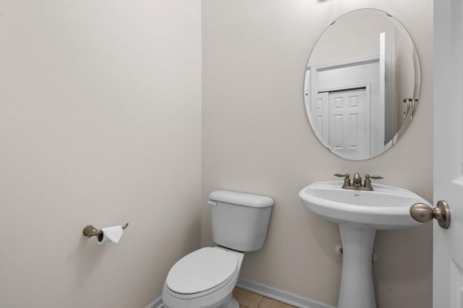Main floor powder room. | Image 20