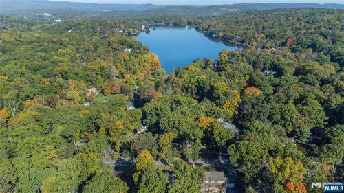 45 Indian Rd, Wayne, NJ, 07470-4911 | Card Image