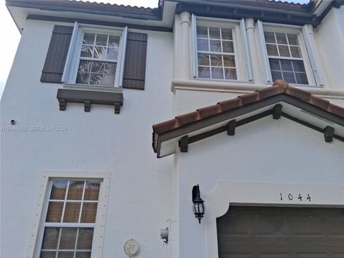1044 Ne 30th Ave, Homestead, FL, 33033-7608 | Card Image