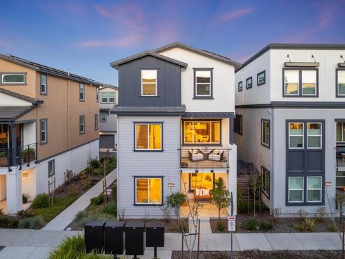 2815 Crusader St, Alameda, CA, 94501-7879 | Card Image
