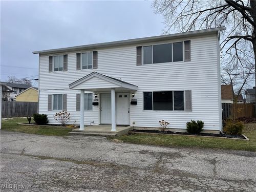 3578 Rockport Ave, Cleveland, OH, 44111 | Card Image