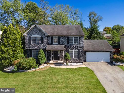 932 Pennsylvania Street, Whitehall, PA, 18052 | Card Image