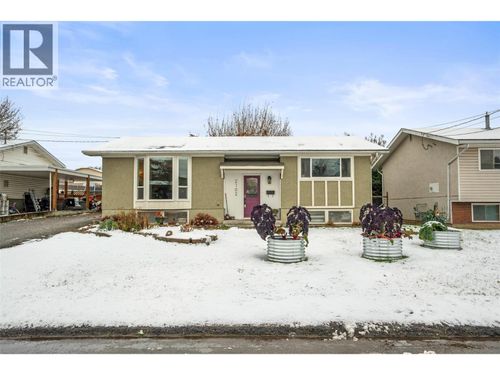 2102 41 Ave, Vernon, BC, V1T3G8 | Card Image