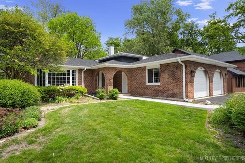 1205 Chateaugay Ave, Naperville, IL, 60540-7716 | Card Image