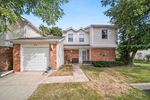 251 Tamarack Dr, Bloomingdale, IL, 60108-1709 | Card Image