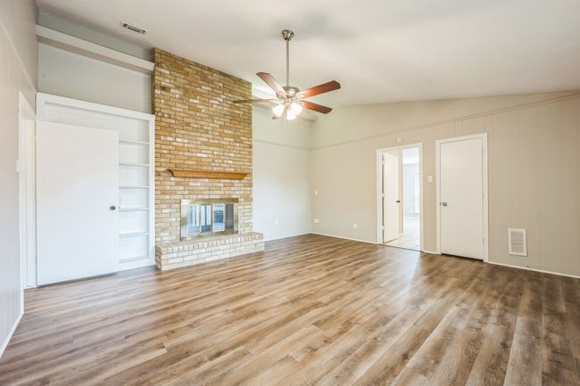 2413 Golden Willow Ln, House other with 3 bedrooms, 3 bathrooms and null parking in Richardson TX | Image 4