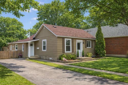 639 St Marie St, Collingwood, ON, L9Y3L4 | Card Image