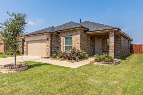 10113 Saltbrush St, Fort Worth, TX, 76177-7424 | Card Image