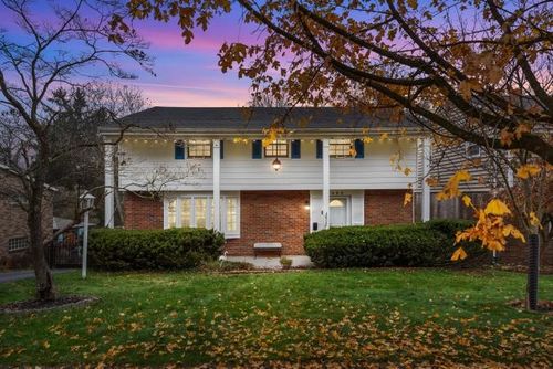485 Milbeth Dr, Mt. Lebanon, PA, 15228-2630 | Card Image