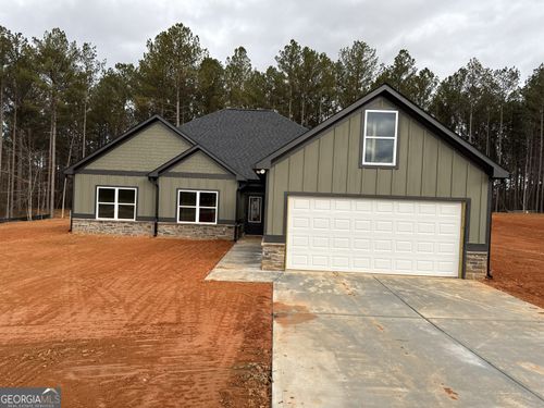 2089 N Hicks Rd, Toccoa, GA, 30577-6950 | Card Image