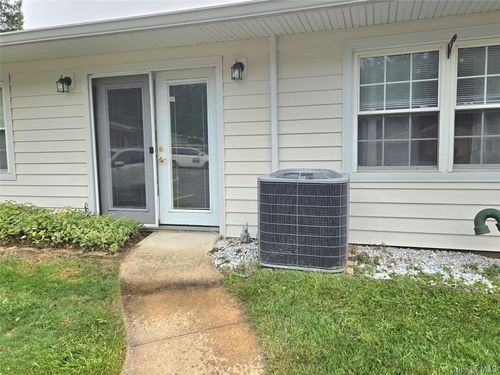 unit-d-264 Newcastle Ct, Ridge, NY, 11961-1538 | Card Image