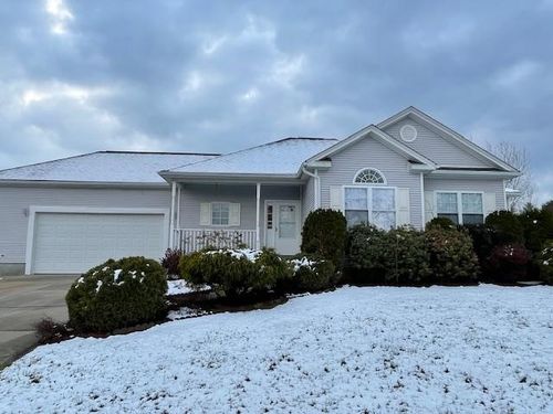 560 Seven Mile Rd, Hope, RI, 02831-1849 | Card Image