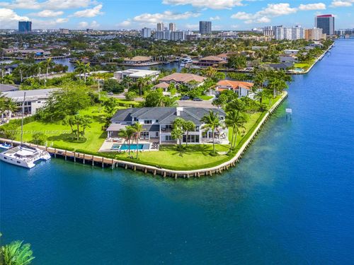 101 Holiday Dr, Hallandale Beach, FL, 33009-6513 | Card Image