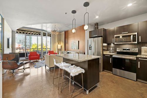 apt-305-600 12th Ave S, Nashville, TN, 37203-6616 | Card Image