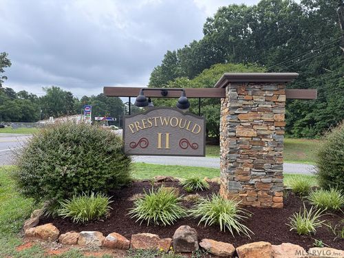3 Sir Peyton Dr, Clarksville, VA, 23927-9302 | Card Image
