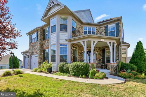 48 Thomas Beall Ct, CHARLES TOWN, WV, 25414-1608 | Card Image