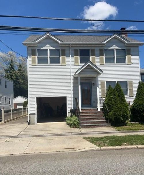 1113 5th Ave, New Hyde Park, NY, 11040-5534 | Card Image