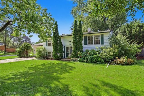 1120 E Prairie Avenue, Wheaton, IL, 60187 | Card Image