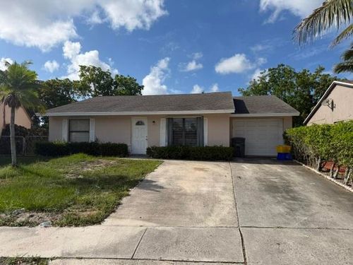 7355 Pinedale Dr, Boynton Beach, FL, 33436-9423 | Card Image
