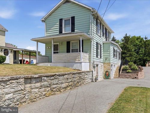 341 W Baltimore St, GREENCASTLE, PA, 17225-1413 | Card Image