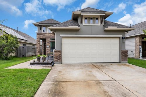2930 Yaupon Grove Ln, Conroe, TX, 77385-2004 | Card Image