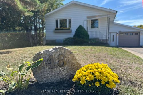 48 Queen St, Kawartha Lakes, ON, K0M1A0 | Card Image