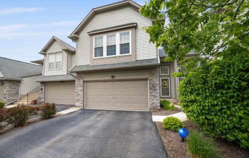 497 Metropolitan St, Aurora, IL, 60502-8935 | Card Image