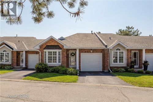 26-20 Meadowlands Blvd, Ancaster, ON, L9K1J5 | Card Image