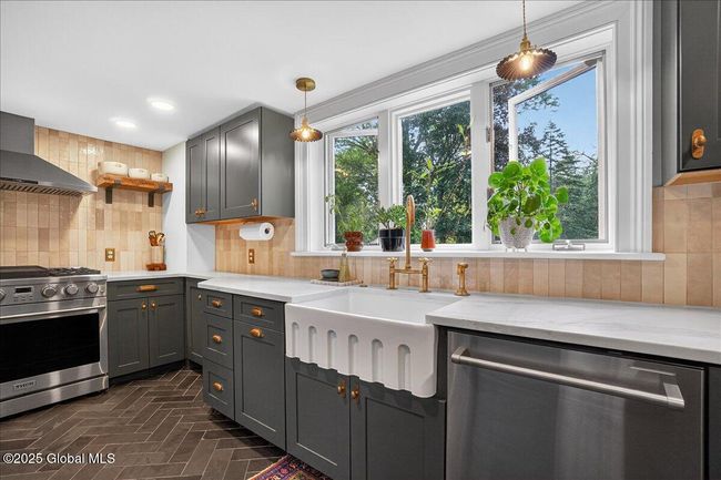 1575 New Scotland Rd, House other with 4 bedrooms, 3 bathrooms and 10 parking in Slingerlands NY | Image 18
