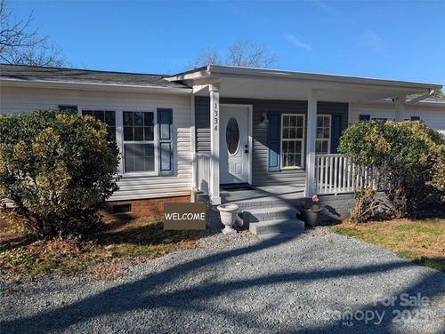 1334 Mecklenburg Hwy, Mooresville, NC, 28115-7839 | Card Image