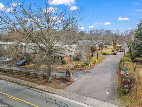 3818-D Country Club Road, Winston-Salem, NC, 27104 | Card Image