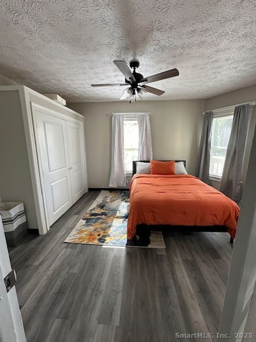 1-65 New Britain Ave, Hartford, CT, 06106-3307 | Card Image