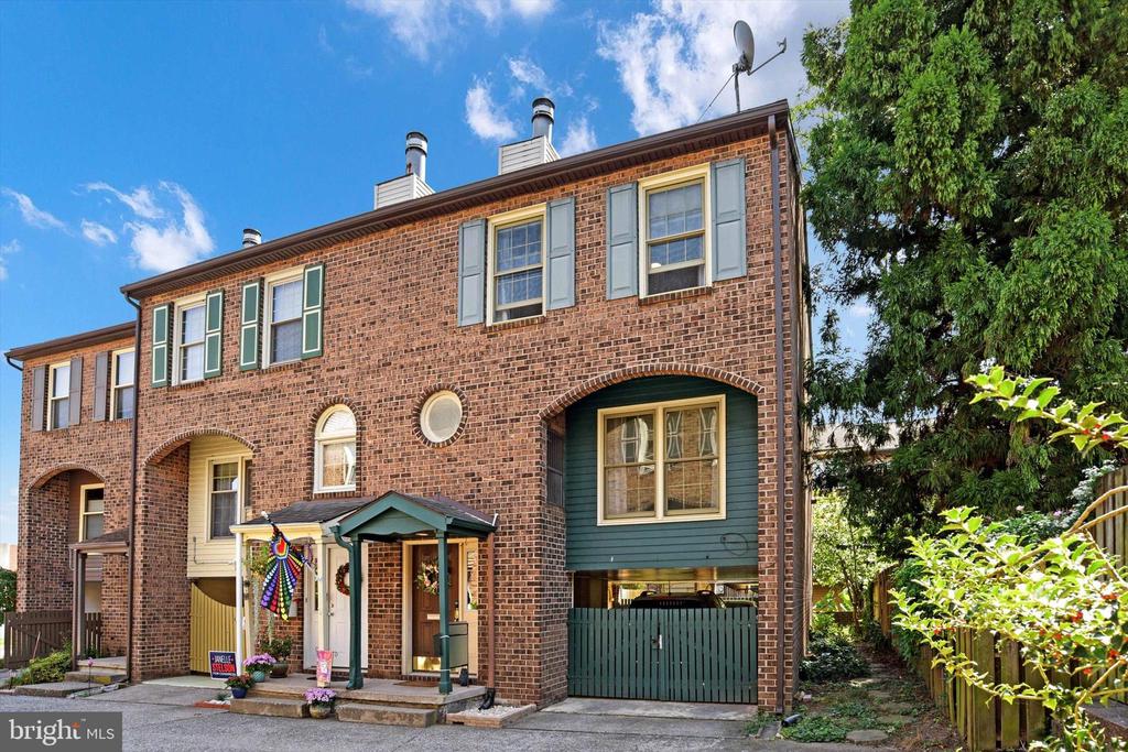 Race St, Harrisburg, PA 17104