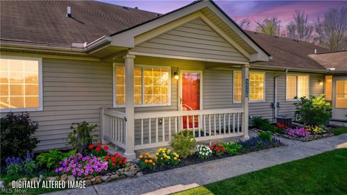3710 Colony Hill Dr, Zanesville, OH, 43701-7496 | Card Image