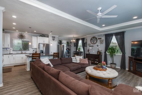 101 Gay Dr, Ventura, CA, 93003-5335 | Card Image