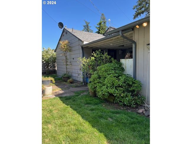 Backyard-Fenced | Image 35