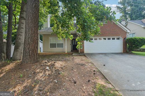 686 Shore Ln, Lithonia, GA, 30058-8217 | Card Image