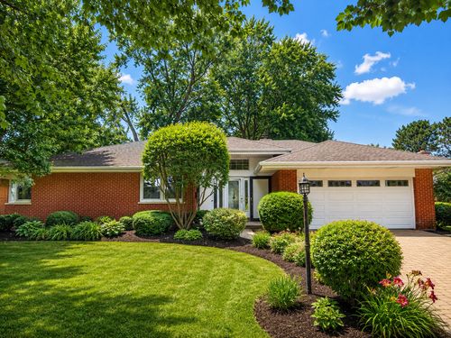 924 Brookline Lane, Park Ridge, IL, 60068 | Card Image